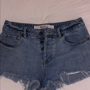 Melville jean short-shorts